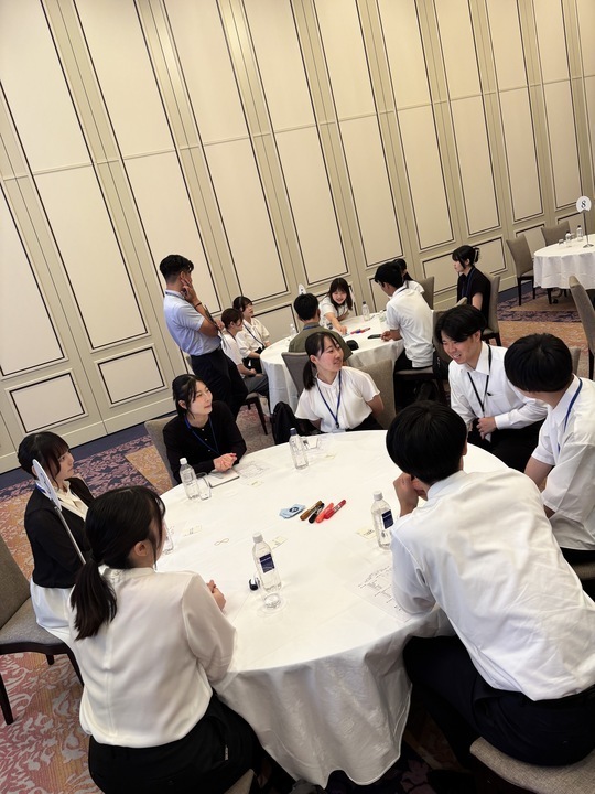 8月「内定者フォローアップ研修」大宮パレスホテル